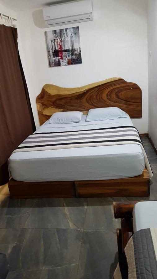 Hotel Bugabutik Puerto Viejo de Talamanca Luaran gambar