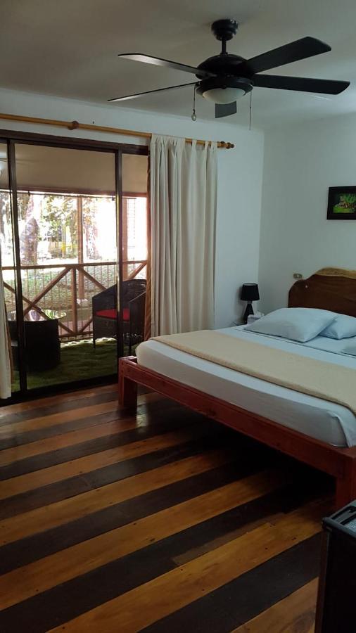 Hotel Bugabutik Puerto Viejo de Talamanca Luaran gambar