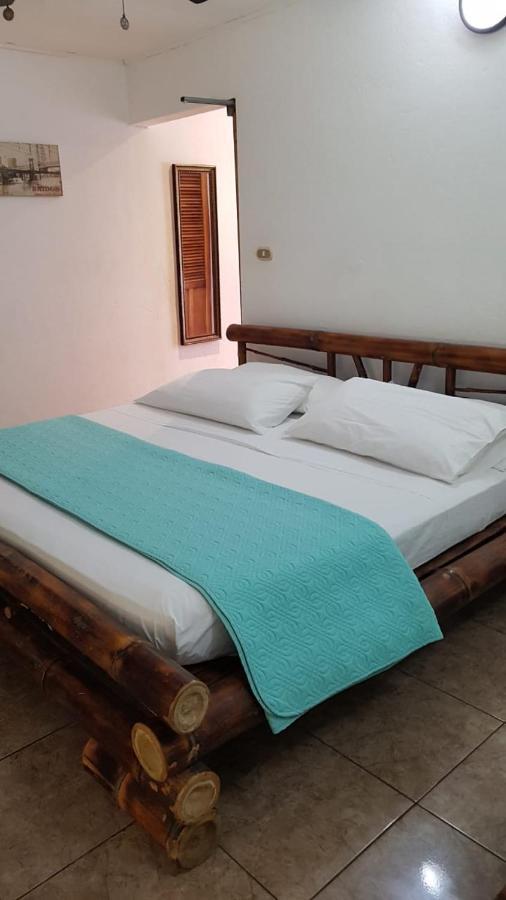 Hotel Bugabutik Puerto Viejo de Talamanca Luaran gambar